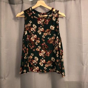 Stitchfix Sophie Rue cut out top L
